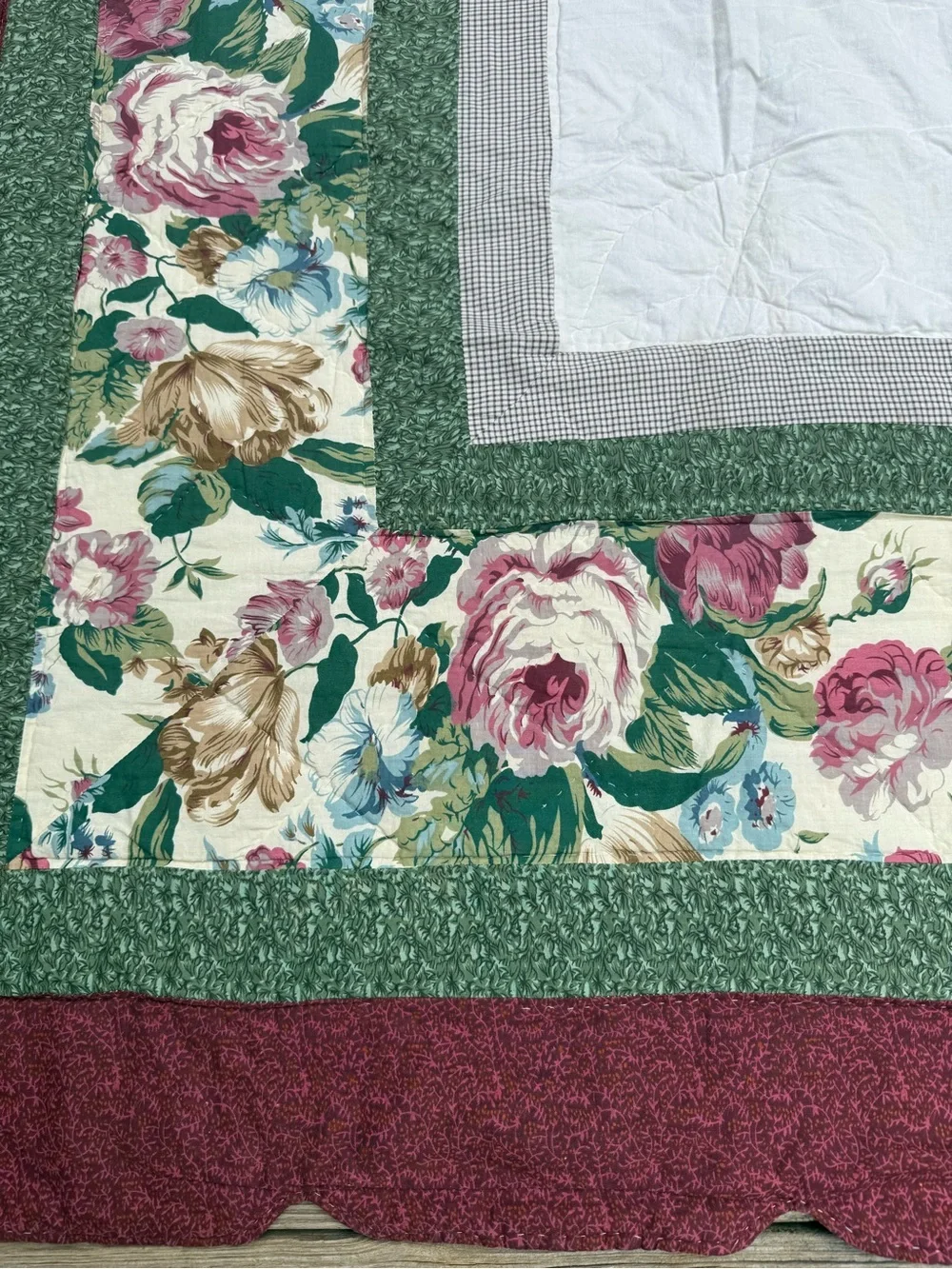 Vintage Granny Core Dahlia Starburst Pattern Quilt w Shams